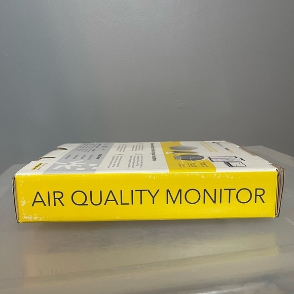 AirThings 2920 Wave Mini Smart Indoor Air Quality Monitor NEW - Picture 3 of 7